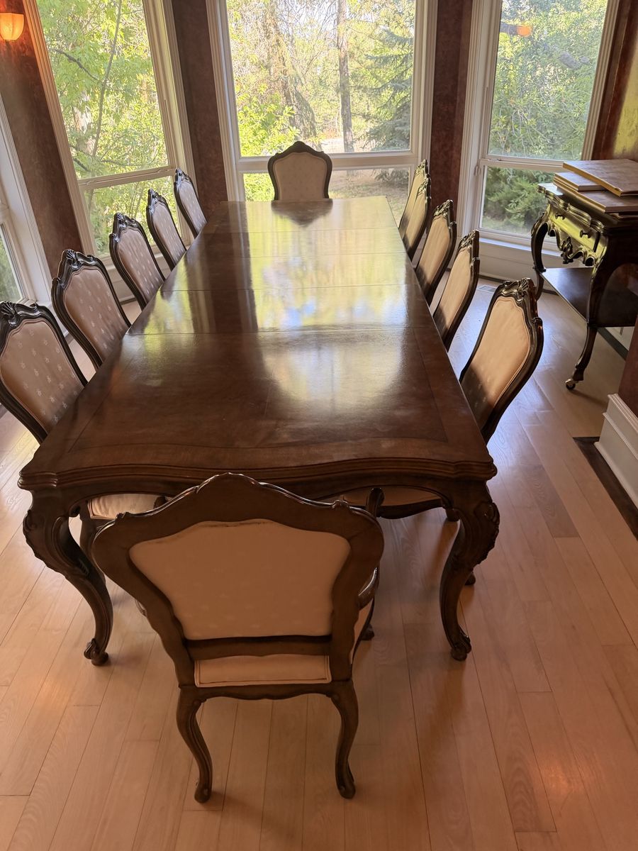 Large Antique Style Dining Table & 10 Chairs - Ornate Wood Carvings & Upholstered Seats
