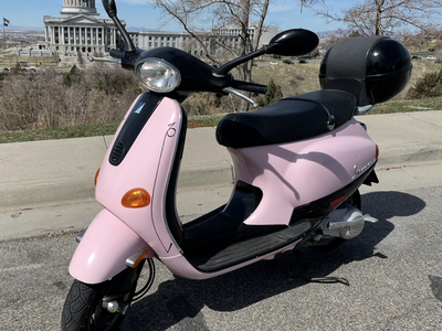 Vespa ET4 150 pink