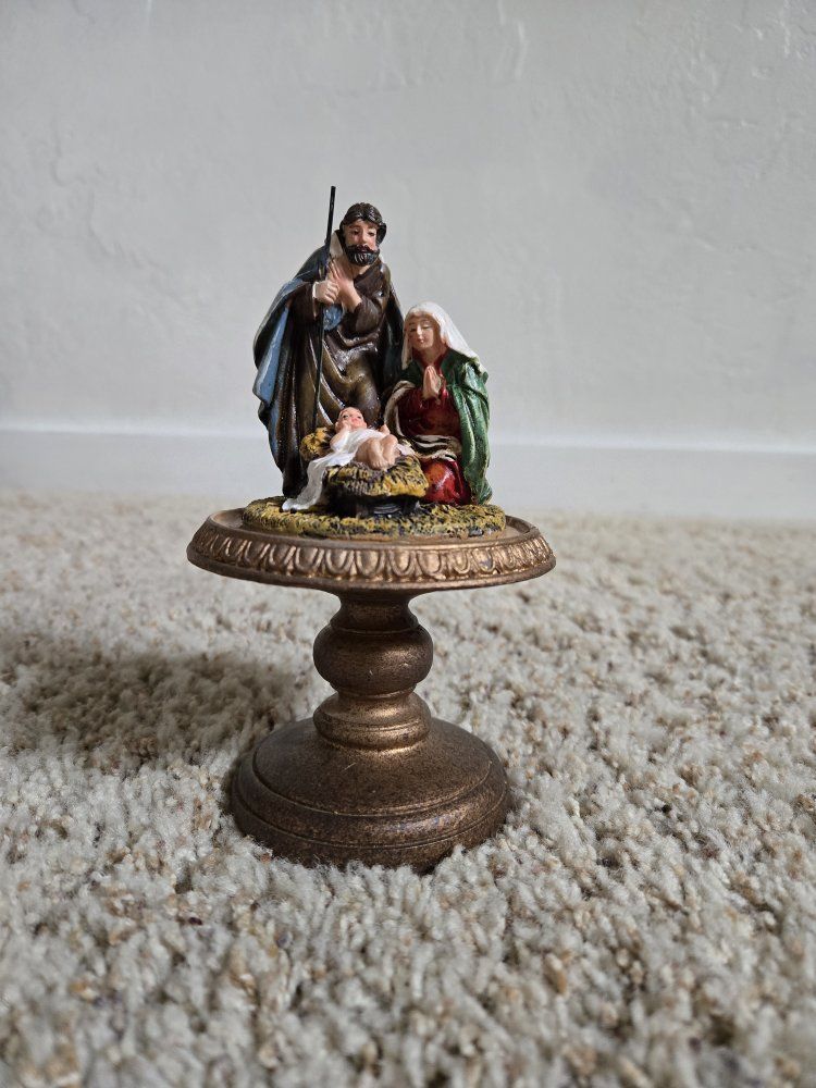 Christmas Nativity Scene on Pedestal Stand