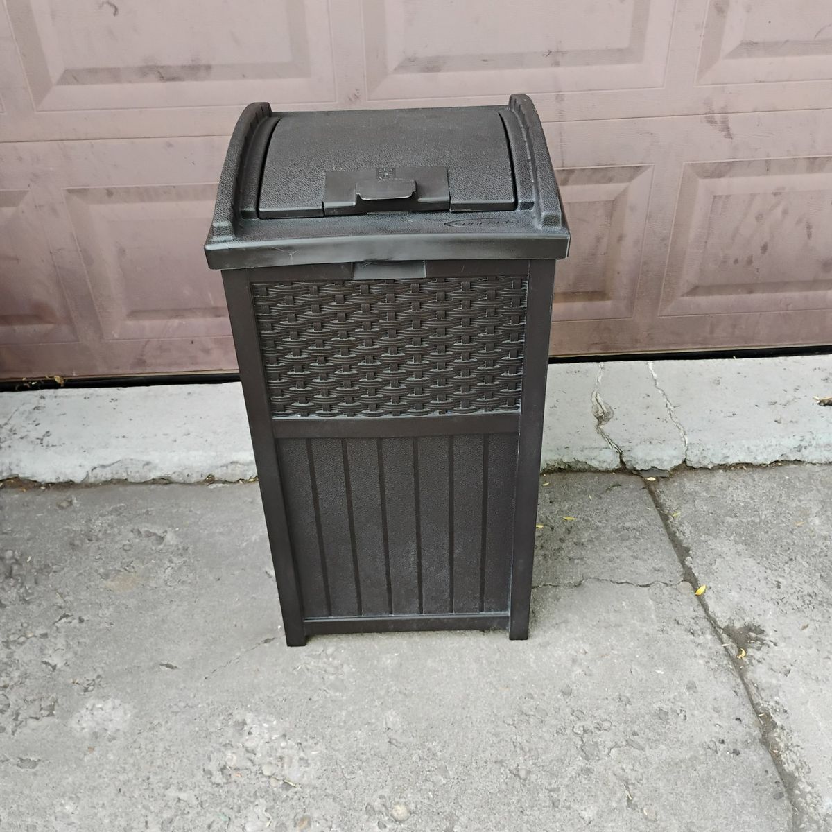 Main image 2