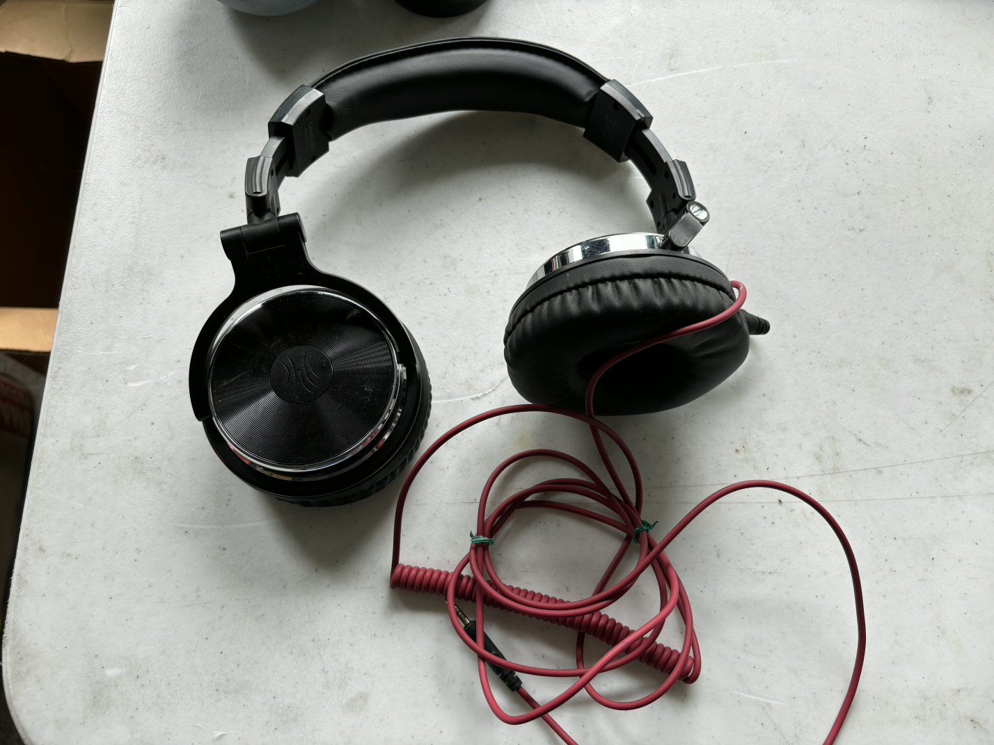 OneOdio Over-Ear DJ Studio Monitor Headphones Black with Red Cable