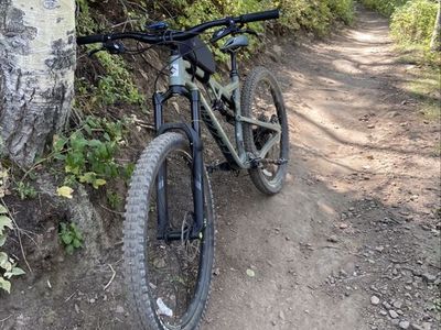2021 Fezzari Cascade Peak MTB