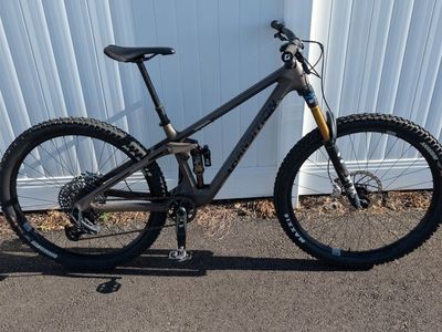 Transition Smuggler Carbon – X0 Transmission (Size Medium)