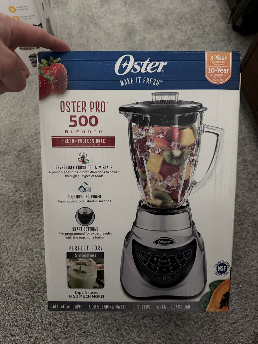 Oster Pro 500 Blender - 6-Cup Glass Jar, 500 Blending Watts, 7-Speed, Ice Crushing Power