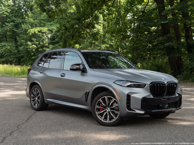 2024 BMW X5 M60i