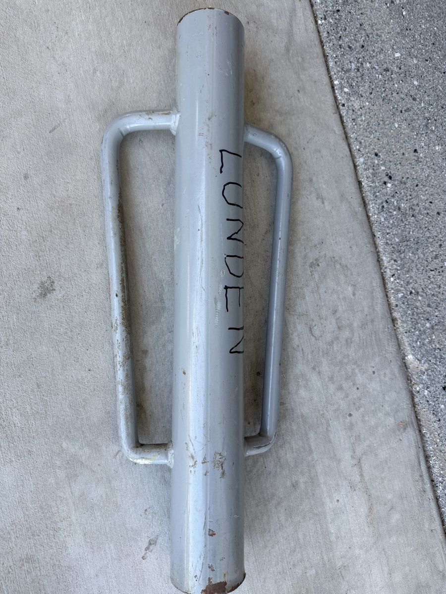 Post Driver - Heavy Duty Manual Fence Post Tool. Cash only!