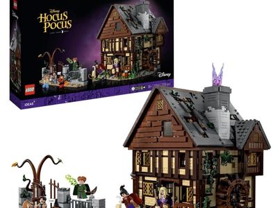 LEGO Ideas Disney Hocus Pocus: The Sanderson Sisters’ Cottage 21341