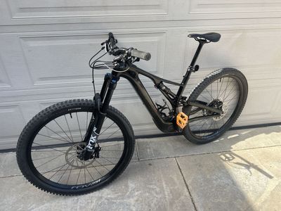 Specialized Turbo Levo SL Comp Carbon E-Bike – Low Miles, Like New