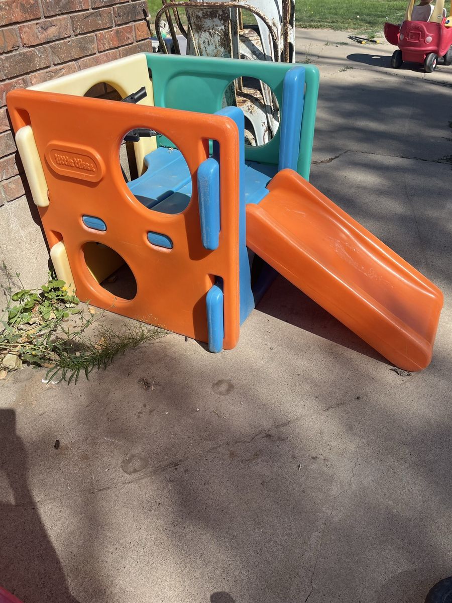 Little Tikes Toddler Climber and Slide Playground