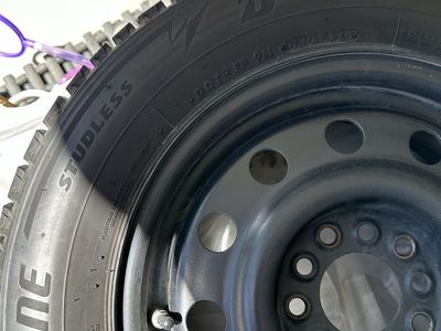 Winter tires with steel wheels and tpms