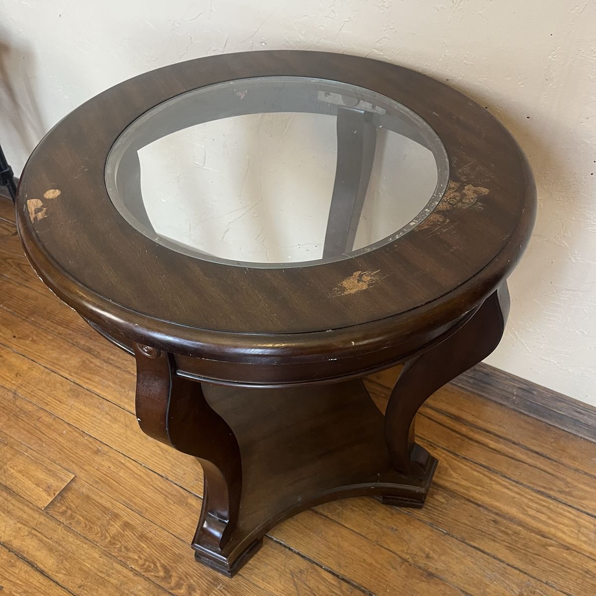 Wood/glass top table