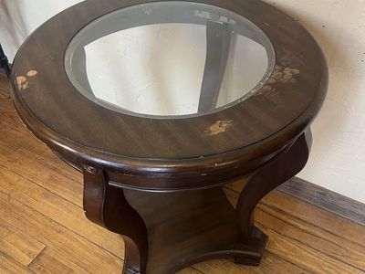 Wood/glass top table