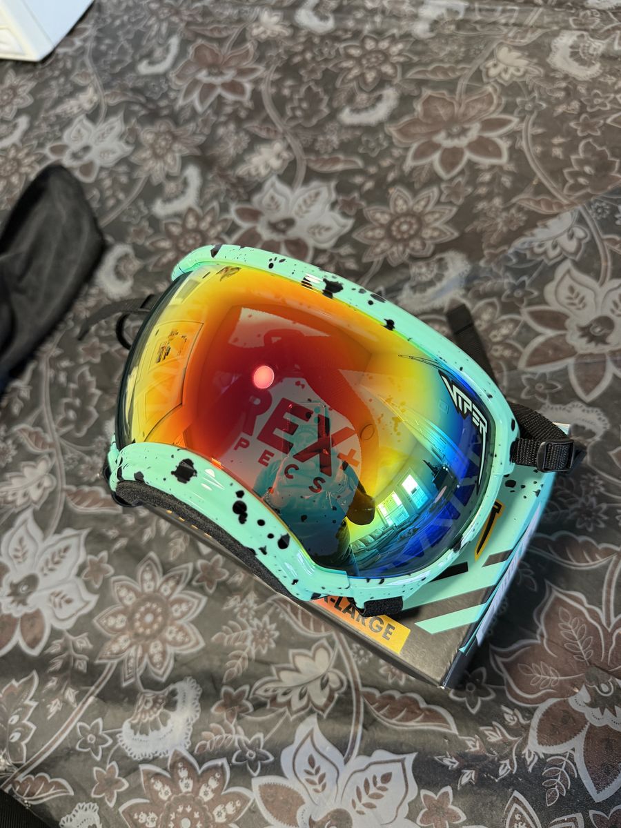 Main image 4