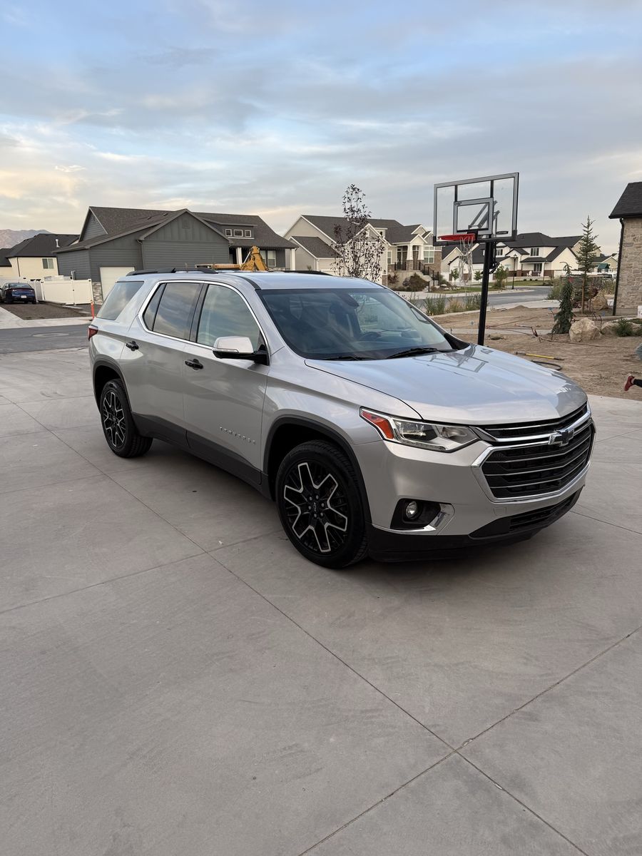 2020 Chevrolet Traverse LT