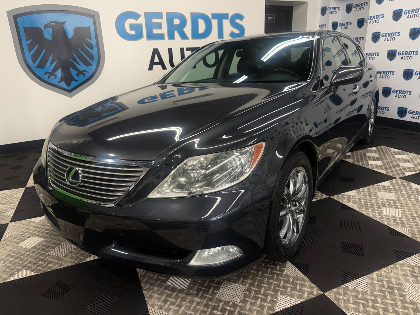 2008 Lexus LS Base