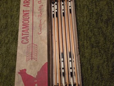 Vintage Catamount Archery Custom Quality Arrows in Box with Acme Kwiver
