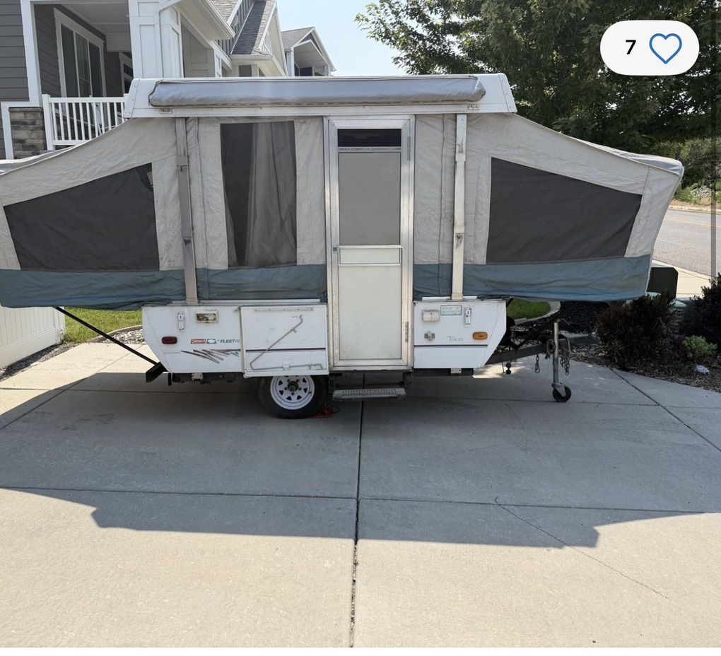 Clean Coleman Taos Sleeps 6  Only 995 Pounds