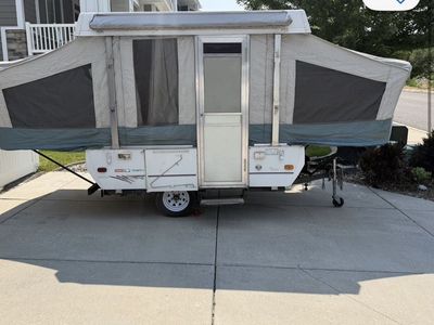 Clean Coleman Taos Sleeps 6 Only 995 Pounds