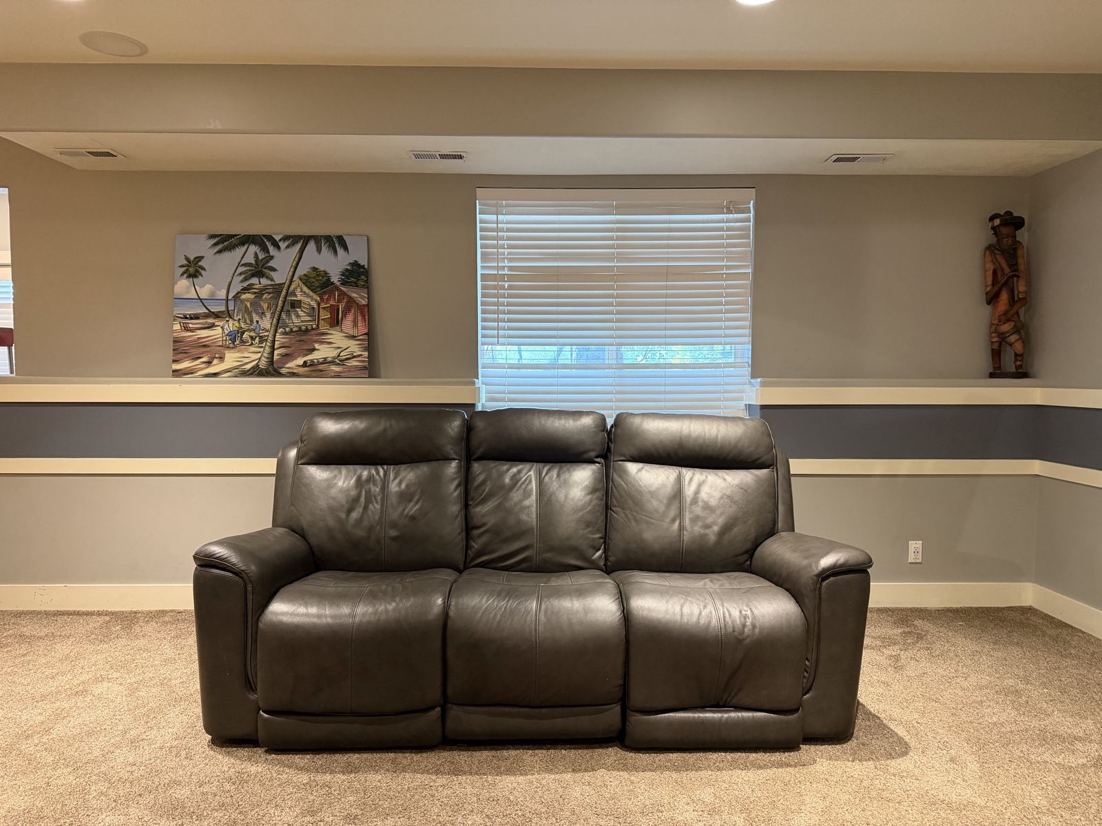 Genuine Leather Power Reclining Sofa – Dual Power Recliners & Power Headrests – Excellent Condition