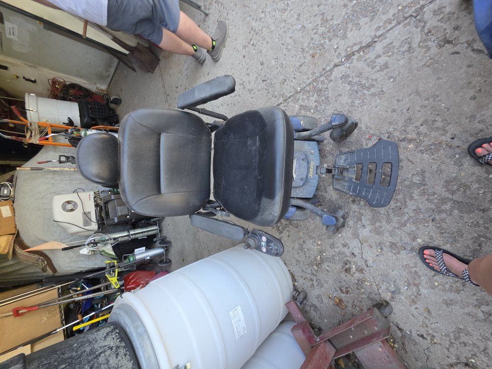 Main image 5