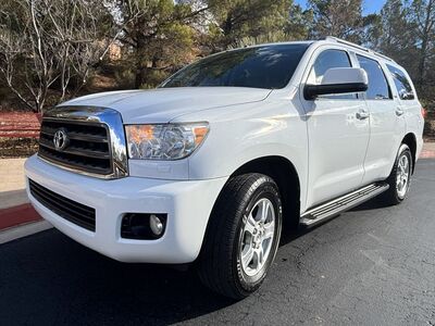 2012 TOYOTA SEQUOIA SR5