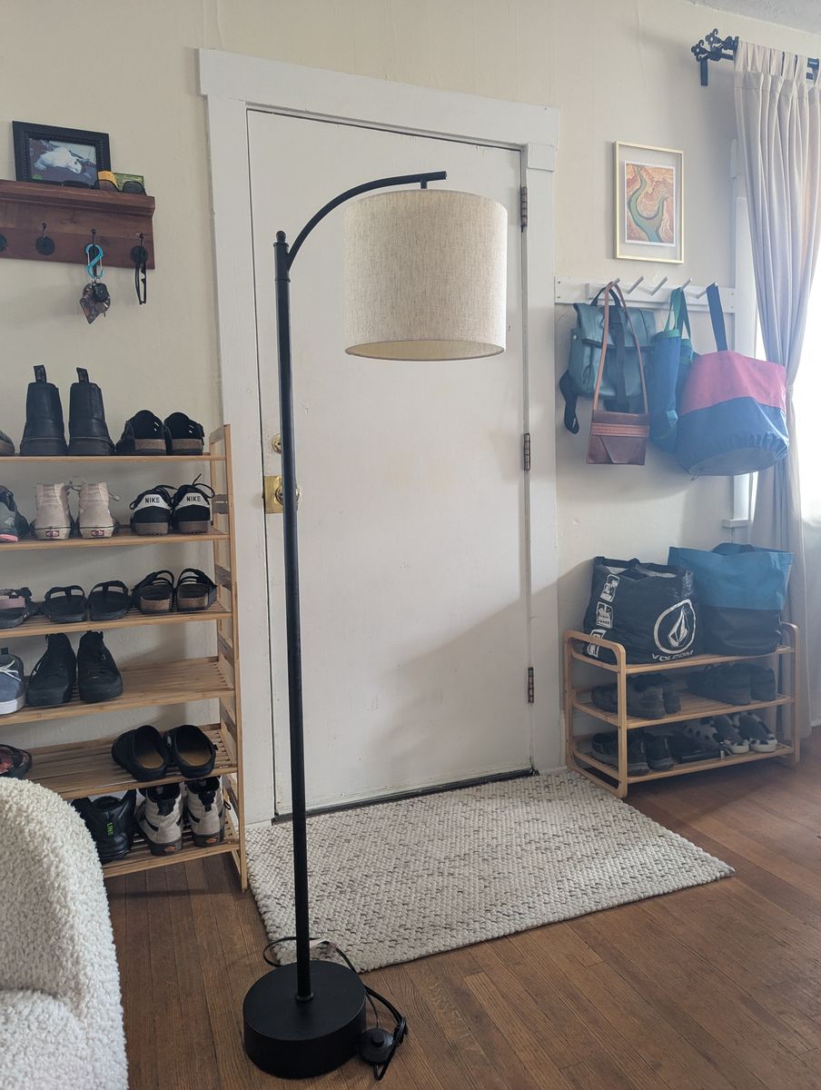Floor lamp