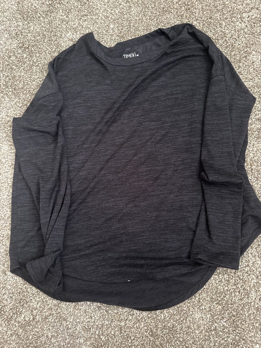 Women’s tops