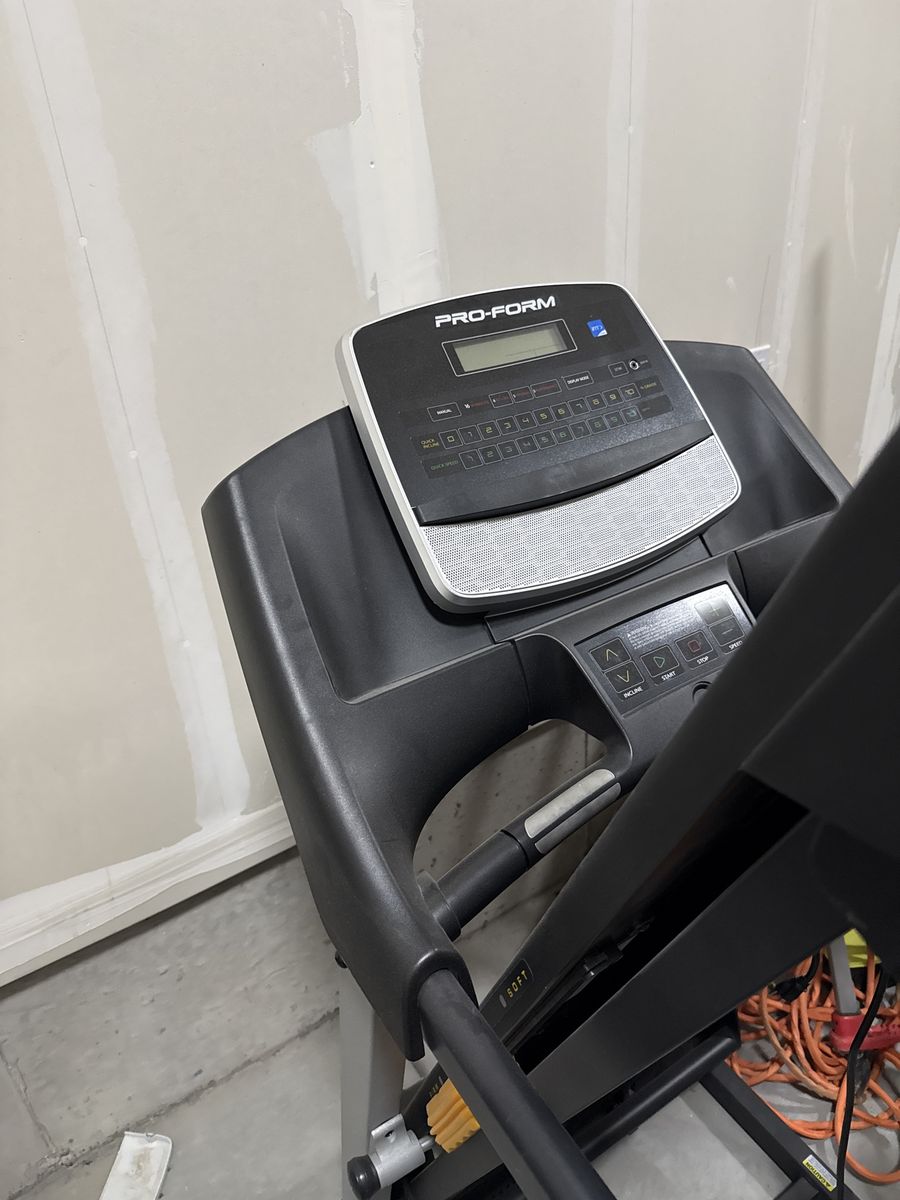 Pro-Form Treadmill - Used Treadmill for Home Gym - Excellent Condition