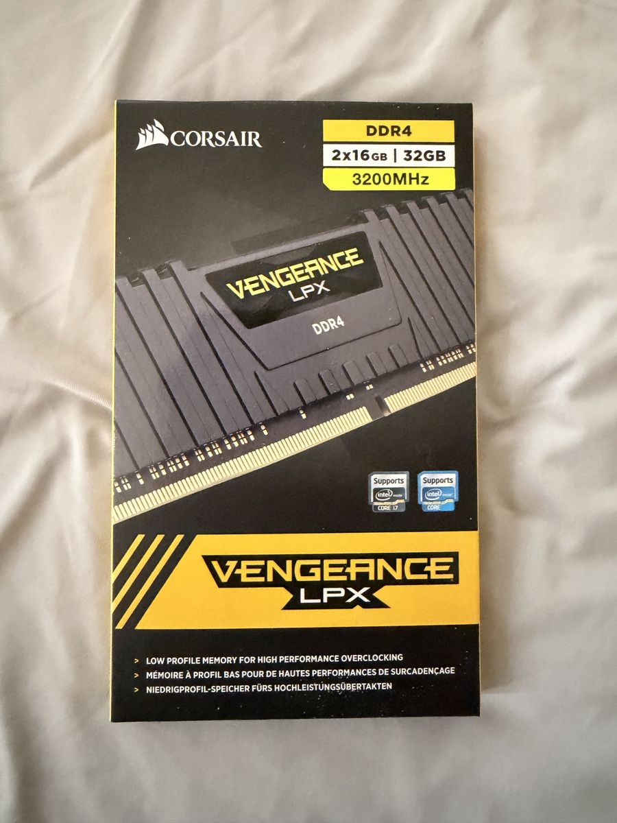 32GB DDR4 RAM