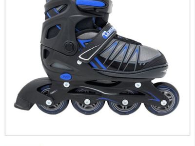 Chicago youth roller blades size large, 5-8 shoe