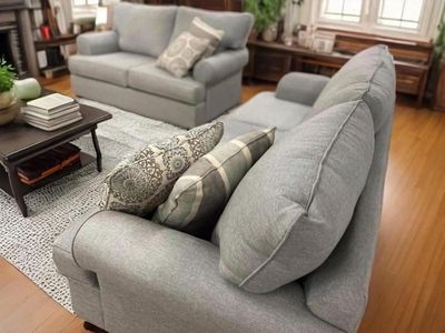 CLEAN ! Light Gray Sofa & Loveseat Set