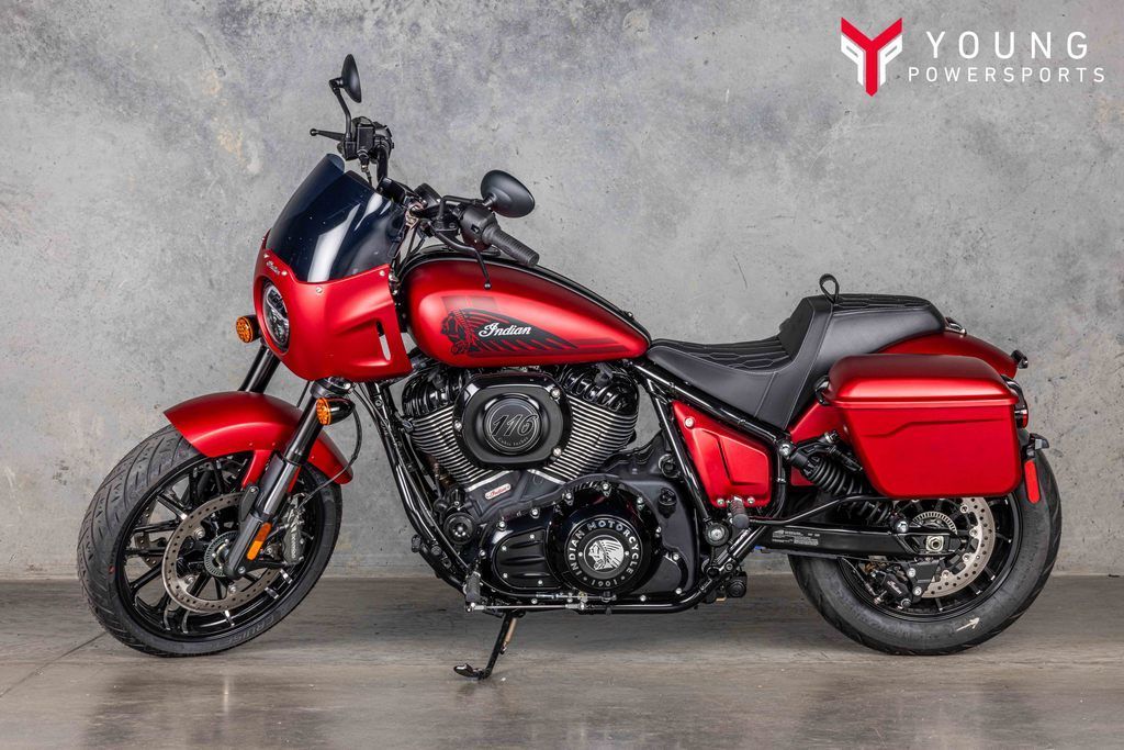 2025 Indian Motorcycle® Sport Chief RT Sunset Red Smoke