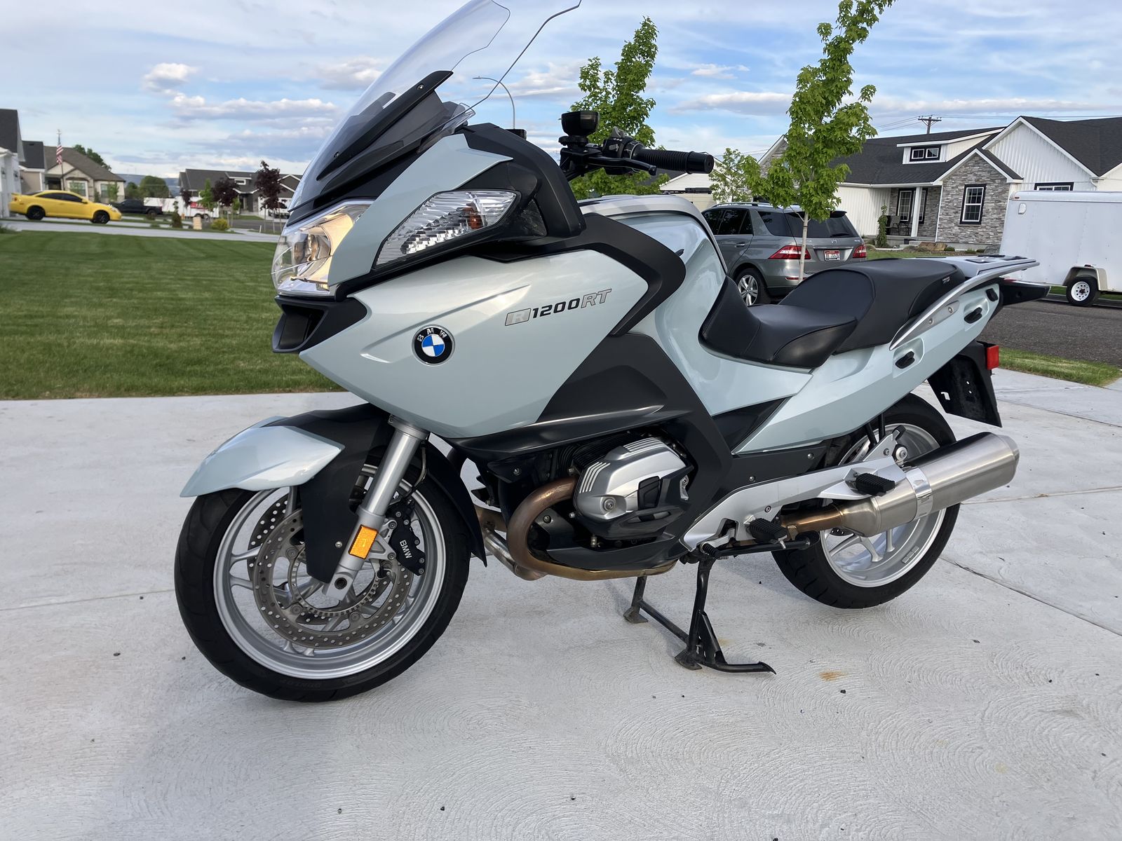 2011 BMW R1200RT Touring Motorcycle w/ NAV, Heated Grips, Cruise, Electronic Suspension R 1200 RT