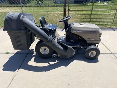 Craftsman’s riding lawnmower