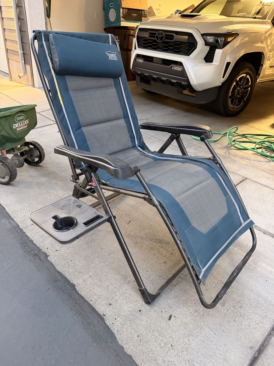 Lawn/camping chair