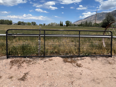 *CLEARANCE* HW Wire Filled Gates