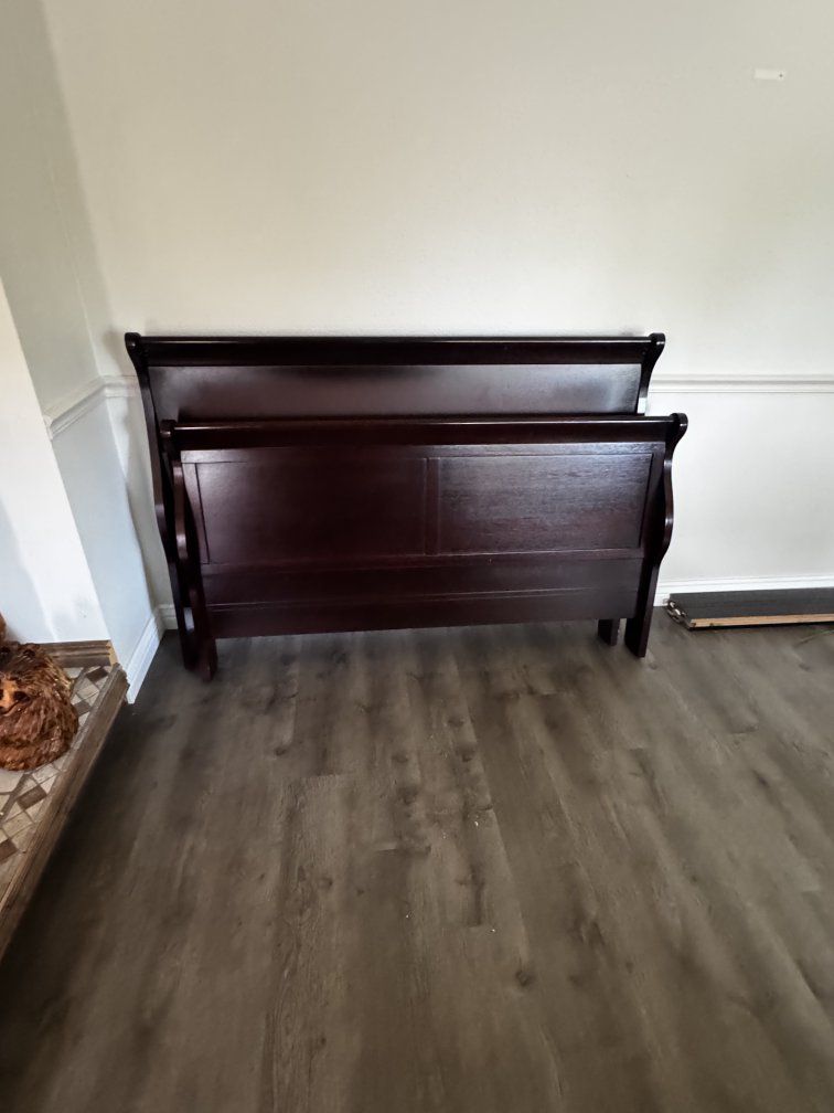 Dark Wood Sleigh Bed Headboard & Footboard - Queen Size