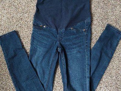 H&M maternity jeans size 4