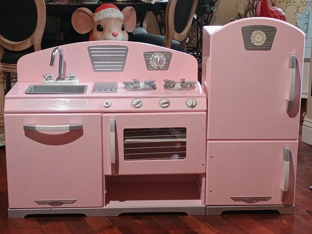 Kidscraft Pink Play Kitchen