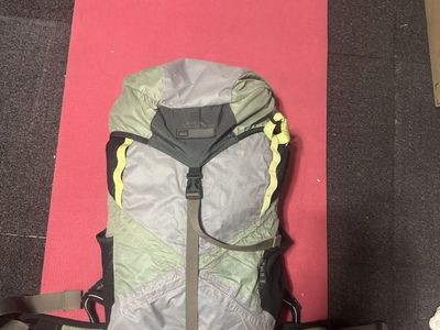 REI Co-op Flash 45 Backpack - Green/Grey, Lightweight Hiking Pack, Size Small/Medium