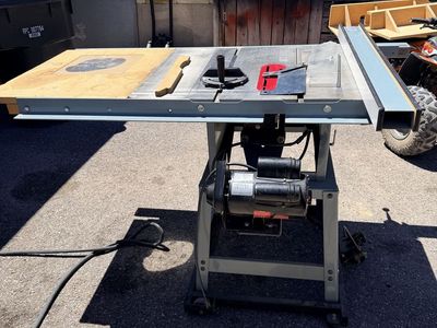 Delta 10" Contractor Saw Table Saw, Model 36-938, Industrial/Construction Tool