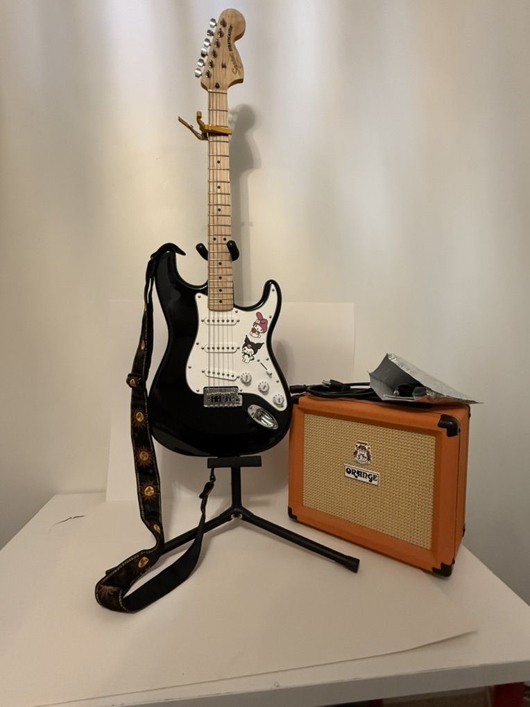 Squire Strato Caster With Orange Crush 20 Amp