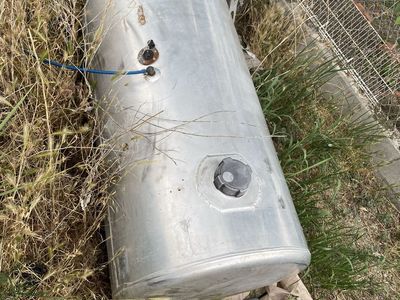 Diesel tank 100 gallon