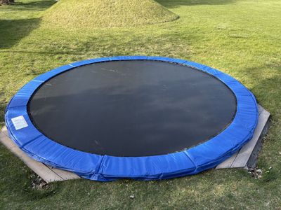 14’ trampoline mat