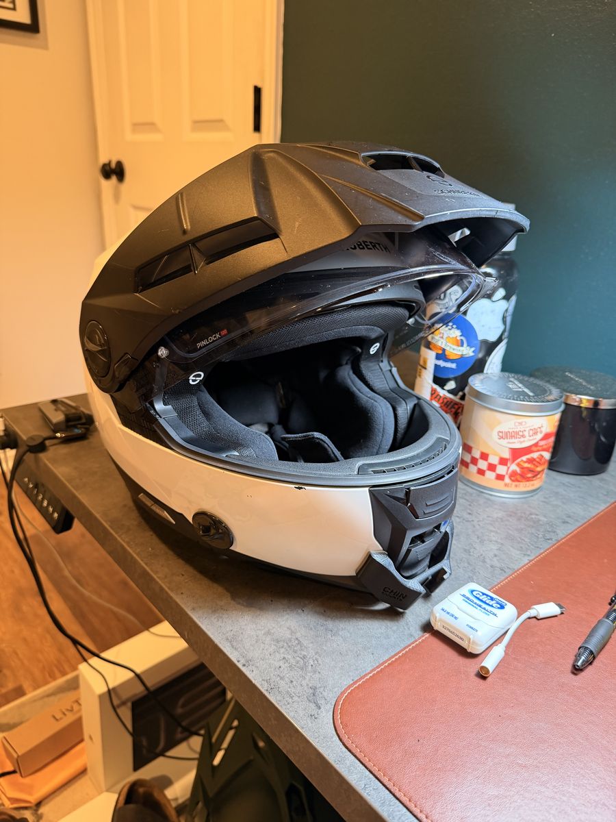 Schuberth E2 Modular Helmet w/ Extra Tinted Visor & Cam Mount - White - Size XL