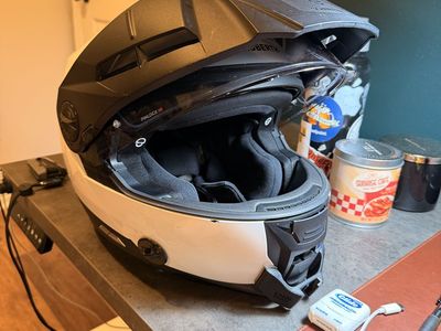 Schuberth E2 Modular Helmet w/ Extra Tinted Visor & Cam Mount - White - Size XL