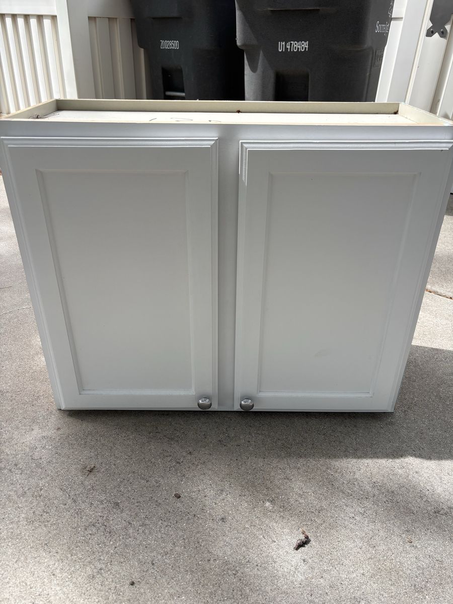 White Upper Cabinet 32x24x12