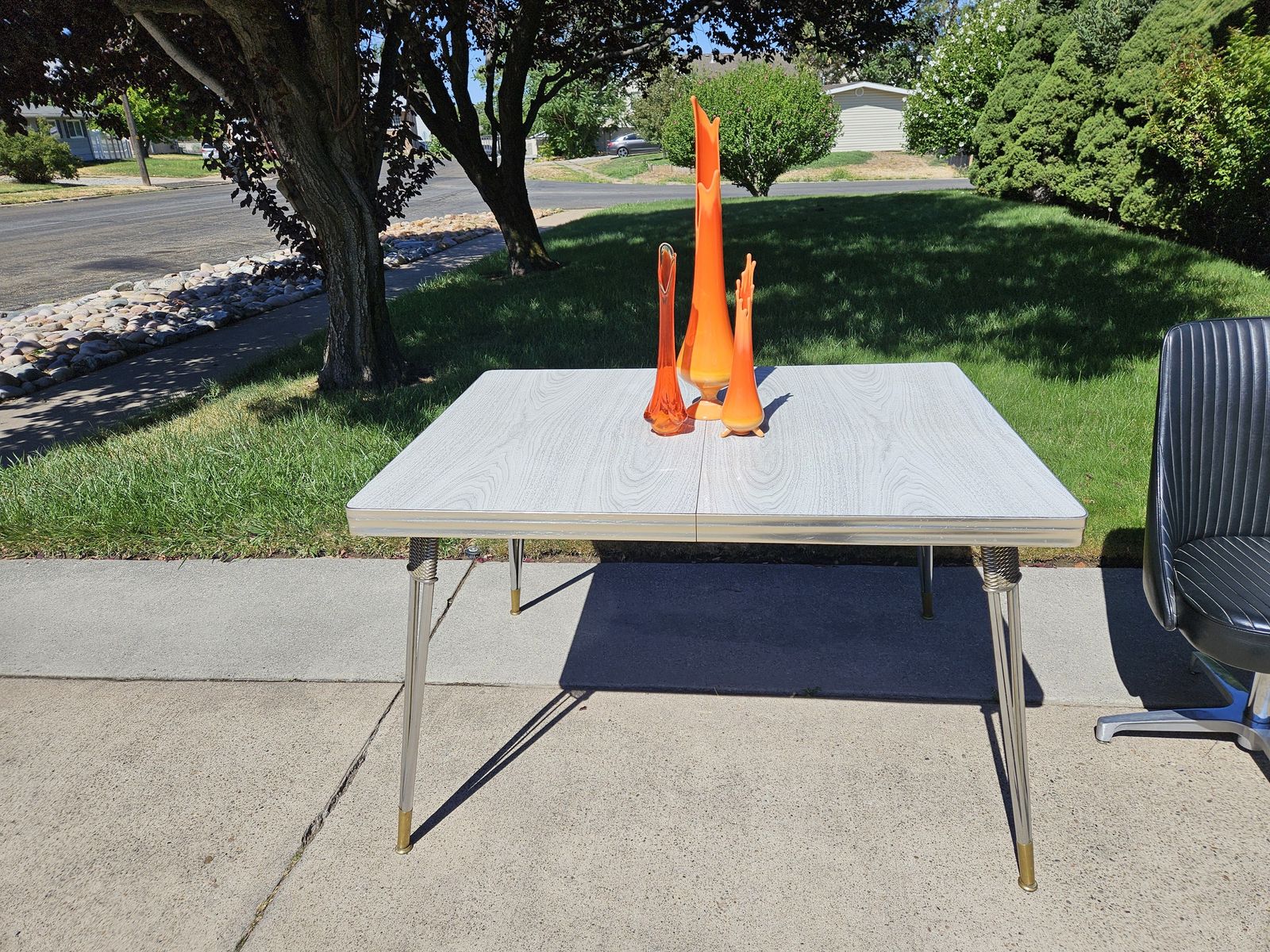 Main image 7