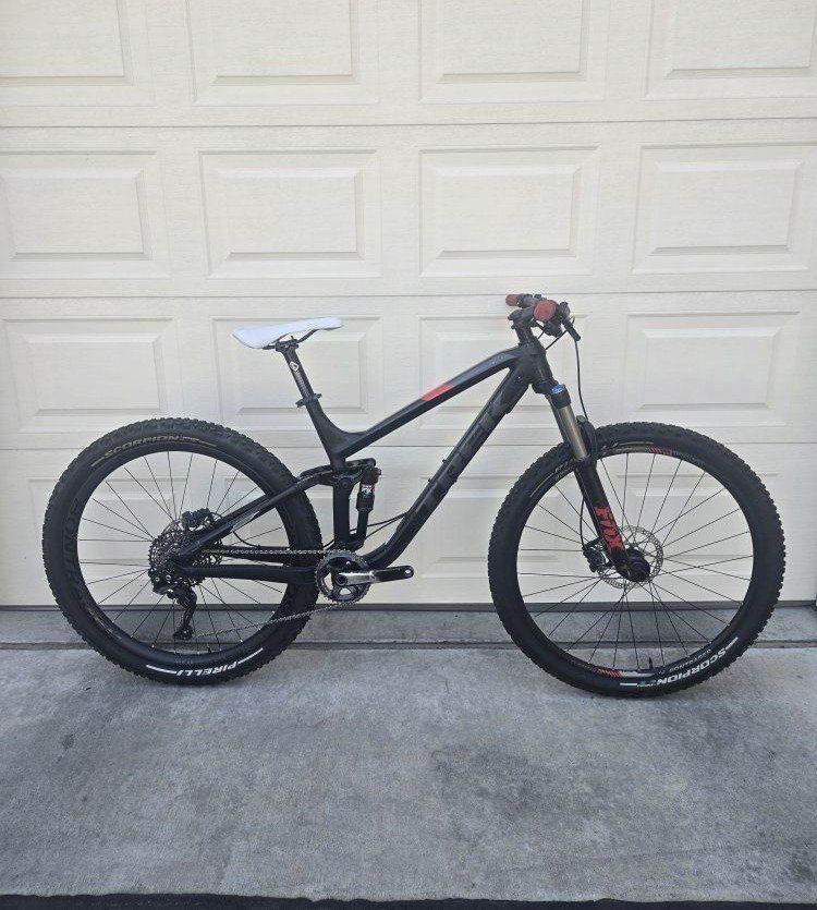 Trek Fuel EX8 29 (Large) carbon wheel