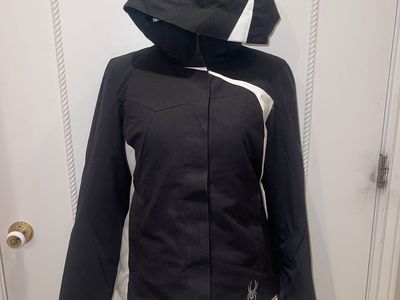 Women’s Size 8 Spyder Winter Coat